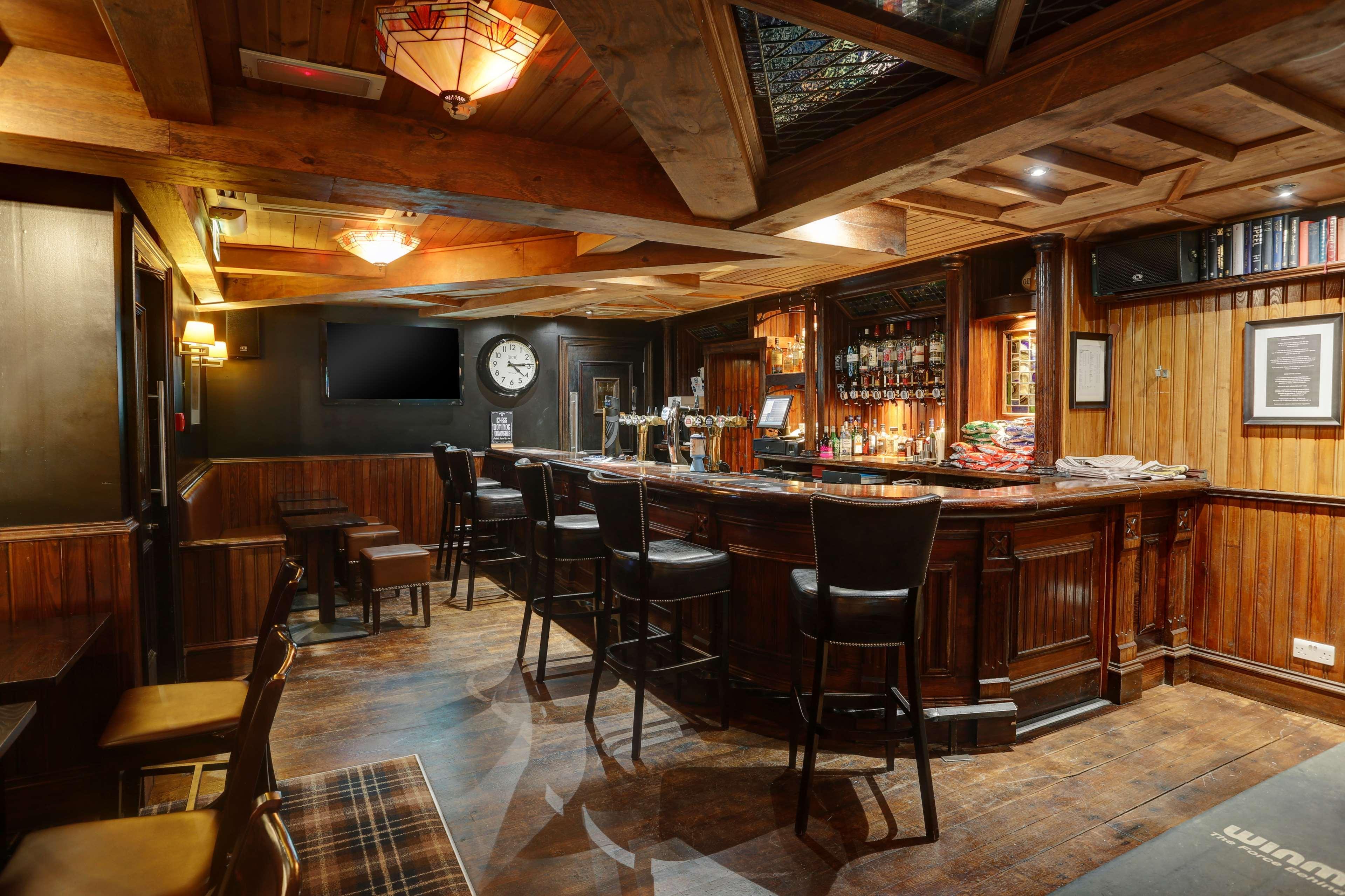 Best Western Eglinton Arms Hotel Eaglesham Esterno foto