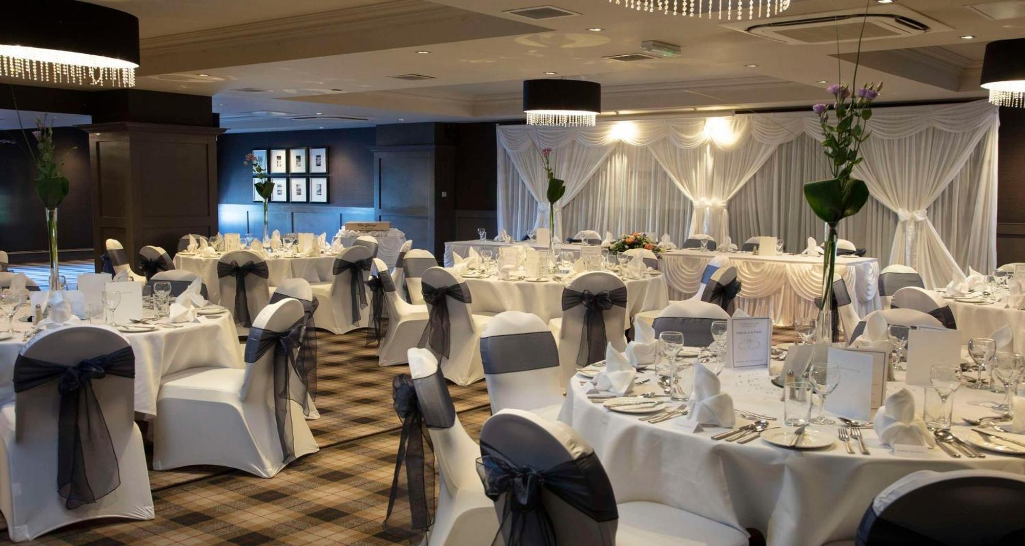 Best Western Eglinton Arms Hotel Eaglesham Esterno foto